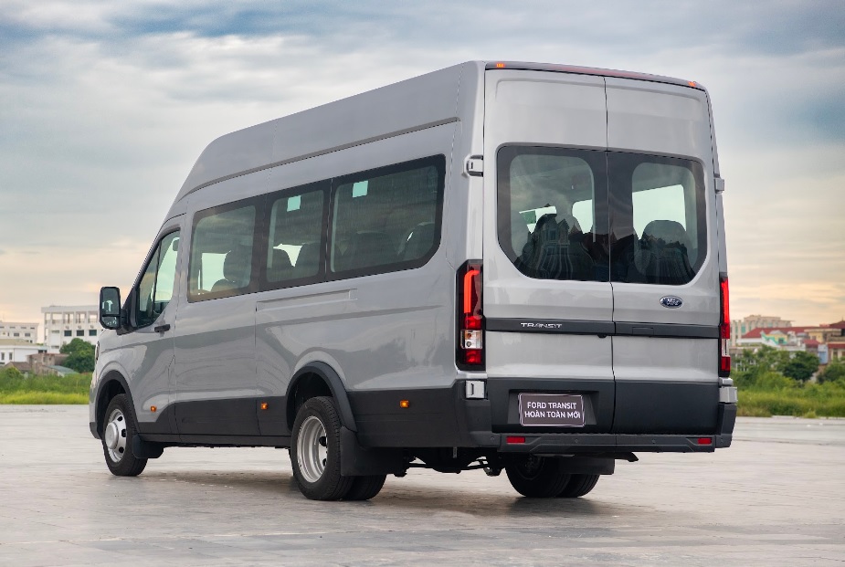 FORD TRANSIT PREMIUM + 18 CHỖ 2024 SẴN XE GIAO, GIÁ ƯU ĐÃI VÀ KHUYẾN MÃI